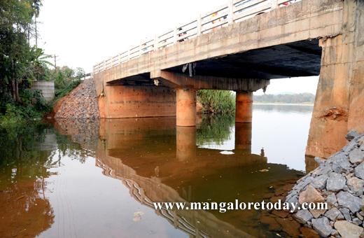 polluted water of thumbay dam